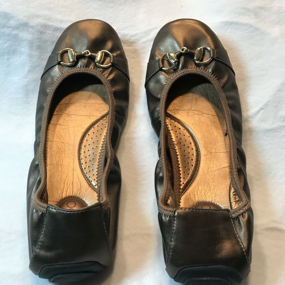 MeToo - Ballet Style Copper/Gold Flats - Size 10M